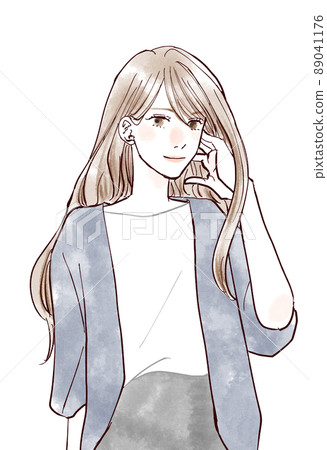 一個冷冷地梳著頭髮的女人 89041176