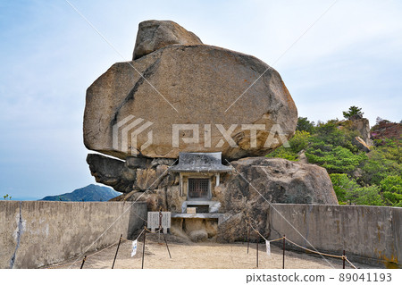 [笠岩（小豆島）]香川縣莊頭郡土莊町甲 89041193