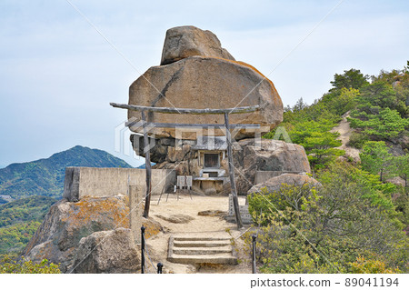[笠岩（小豆島）]香川縣莊頭郡土莊町甲 89041194