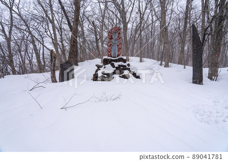 Zao Fudoson Winter snow scene (Zao Town, Miyagi Prefecture) Zao Fudoson Winter snow scene (Zao Town, Miyagi Prefecture) 89041781