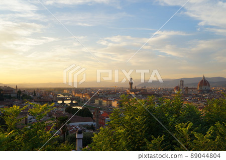 Florence sunset from Piazzale Michelangelo Florence sunset from Piazzale Michelangelo 89044804