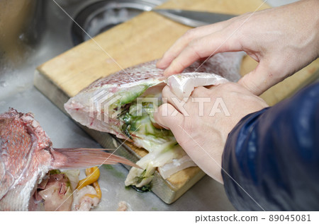 Field the fish Field the fish 89045081