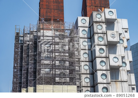 Demolition site of Nakagin Capsule Tower Building 89051268
