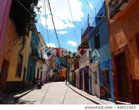 View of Guanajuato, Mexico 89051483