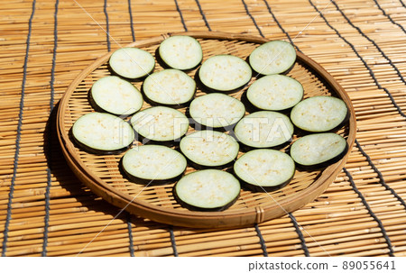 Sun-dried eggplant, dried eggplant to increase nutritional value, dried eggplant, dried vegetables Sun-dried eggplant, dried eggplant to increase nutritional value, dried eggplant, dried vegetables 89055641