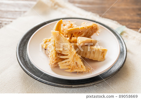 Boiled bamboo shoots with Tosa Boiled bamboo shoots with Tosa 89058669