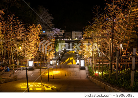 Spring Evening Nagato Yumoto Onsen Onshinkawa Uta Akari 89060083