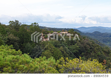 岡山縣/桃太郎 傳說中的神秘古城堡“Kinojo Castle”（Kinojo Castle Ruins）石垣斷風 89064559