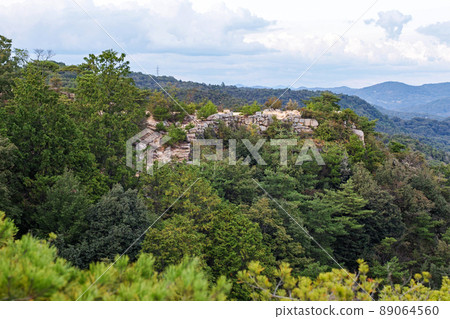 岡山縣/桃太郎 傳說中的神秘古城堡“Kinojo Castle”（Kinojo Castle Ruins）石垣斷風 89064560
