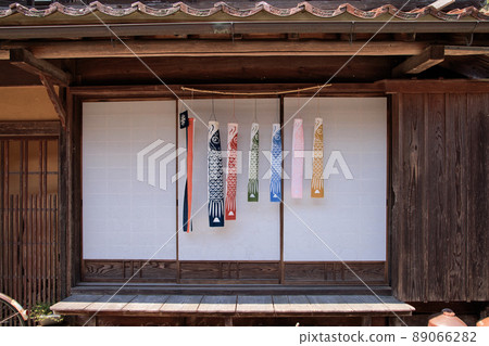 <Shimane Prefecture> World Heritage Iwami Ginzan Carp streamer on the eaves 89066282