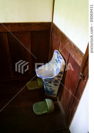 3235 廁所 89069431