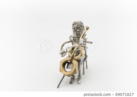 大提琴手圖/金屬圖 89071827