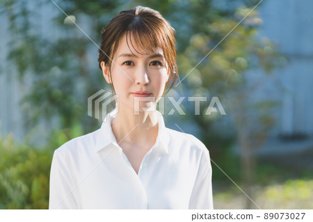 female, lady, woman 89073027