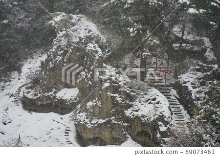 Kigan Yusenkyo Rock in the snowy Natadera, a tourist destination in Kaga in winter Kigan Yusenkyo Rock in the snowy Natadera, a tourist destination in Kaga in winter 89073461