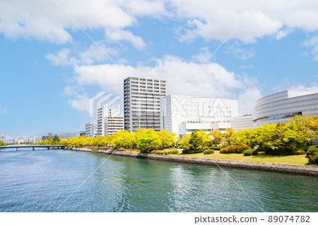 It is a view of the upper reaches of the main river from the vicinity of the Hiroshima Cultural Exchange Hall. Please use it as an image of a bright city. Hiroshima Prefecture It is a view of the upper reaches of the main river from the vicinity of the Hiroshima Cultural Exchange Hall. Please use it as an image of a bright city. Hiroshima Prefecture 89074782