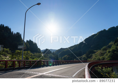 Nashiya Ohashi, Nanto City, Toyama Prefecture (October) 89077231