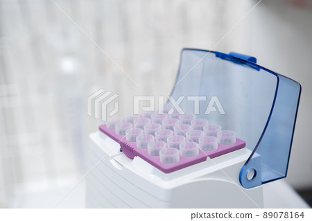 Tip Box with five militers tips for automatic pipette. Laboratory tools for chemical analysis.  89078164