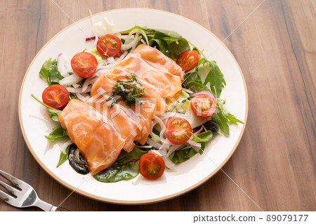 Salmon Carappcio 89079177