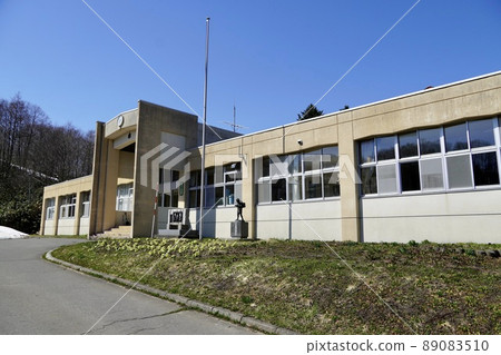 Toyoura Town Yamanashi Elementary School (closed) 89083510