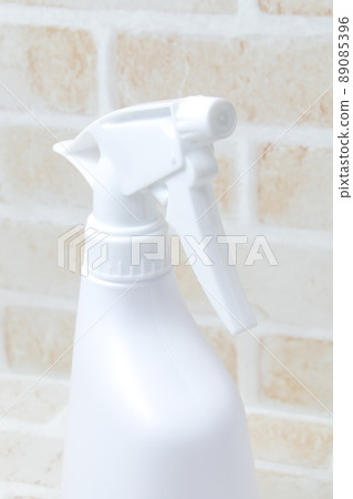 Sprays, containers, sprays, water, plastics, plastic products, daily necessities, daily necessities, bottles 89085396