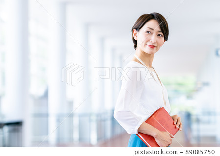 辦公室業務女人 辦公室業務女人 89085750