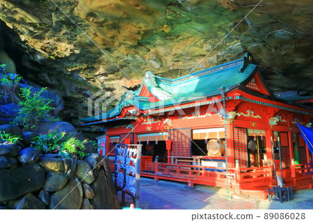 [宮崎縣]烏多神宮（本館）在晴朗的天氣下 89086028