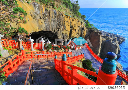 [Miyazaki Prefecture] Udo Shrine under fine weather 89086035