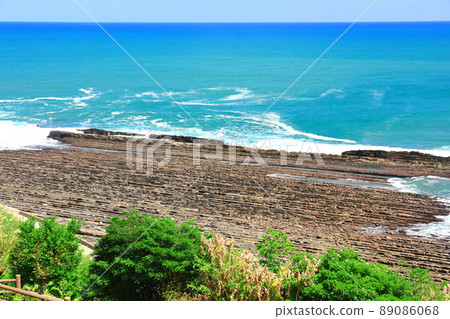 [宮崎縣]晴天下的日南海岸（魔鬼的搓衣板） 89086068