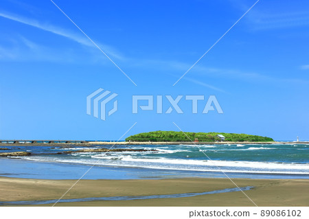 [Miyazaki Prefecture] Qingdao under sunny weather (Devil's Washboard) 89086102