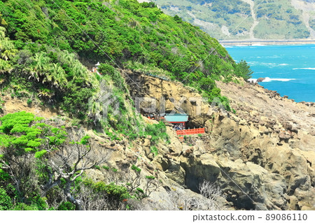 [Miyazaki Prefecture] Udo Shrine under fine weather 89086110