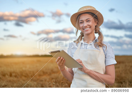 farmer woman standing outdoor farmer woman standing outdoor 89086998