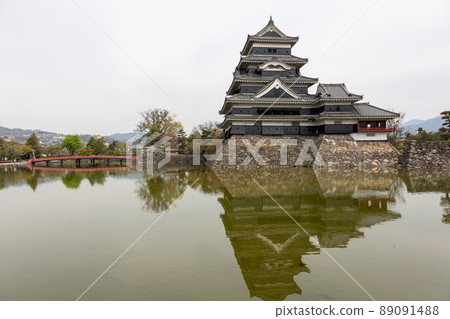 國寶松本城天守閣松本市 國寶松本城天守閣松本市 89091488