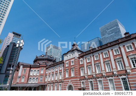 Cityscape of the business district in Marunouchi, Chiyoda-ku, Tokyo 89091775