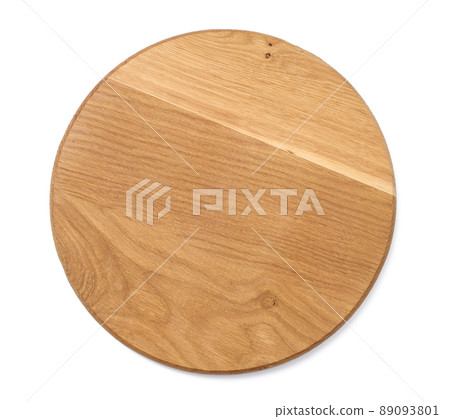 Empty round wooden kitchen cutting board, pizza stand. White background Empty round wooden kitchen cutting board, pizza stand. White background 89093801