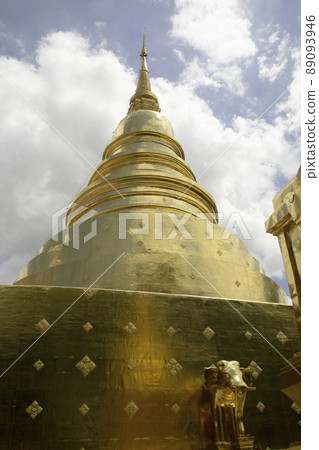 Golden pagoda in northern Thailand temple Golden pagoda in northern Thailand temple 89093946