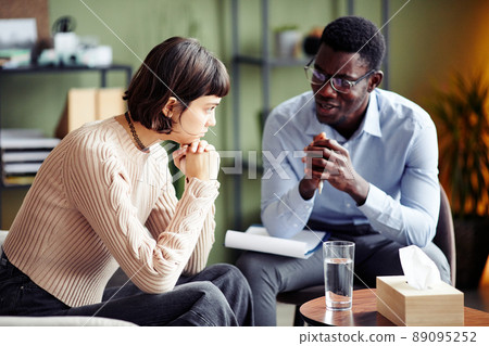 Pensive Listening to Psychotherapist Talking Pensive Listening to Psychotherapist Talking 89095252