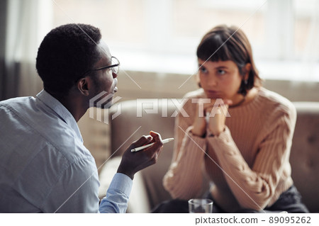 Counselor Explaining Something to Patient Counselor Explaining Something to Patient 89095262