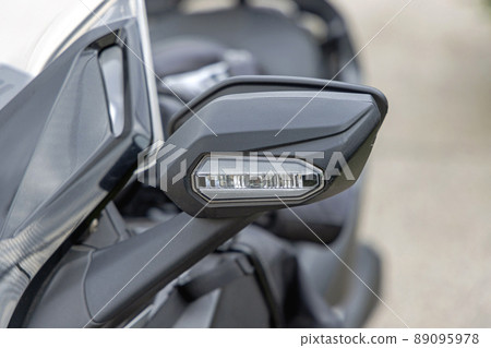 Turn Signal in Mirror Turn Signal in Mirror 89095978