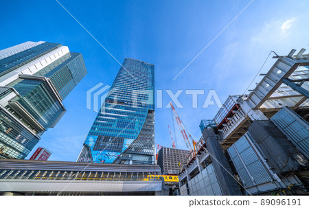Tokyo cityscape of Japan You can see the Ginza line running on the ground. A skyscraper of Sakuragaokaguchi redevelopment appeared in the back = 25th Tokyo cityscape of Japan You can see the Ginza line running on the ground. A skyscraper of Sakuragaokaguchi redevelopment appeared in the back = 25th 89096191