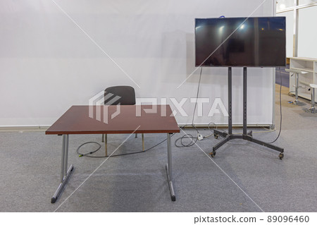 Presentation Screen and Desk Presentation Screen and Desk 89096460