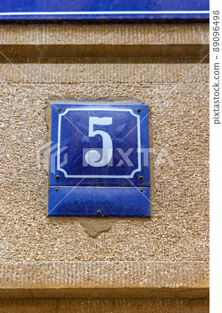 House Number Five House Number Five 89096498