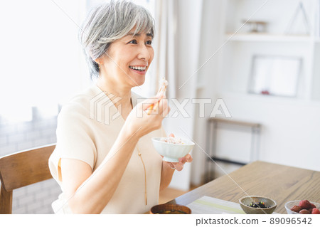 吃的女人 89096542