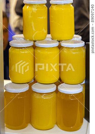 Raw Bee Honey Jars 89097140
