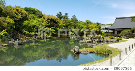 日本花園池塘 89097596