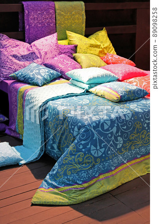 Pillows at bed 89098258