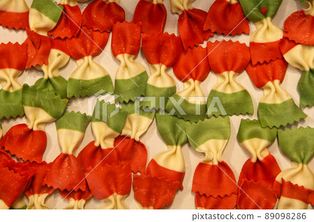 Italian pasta Italian pasta 89098286