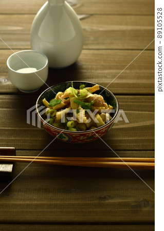 雞皮pon醋 89105528