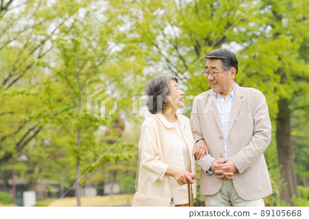 戶外資深夫婦 89105668