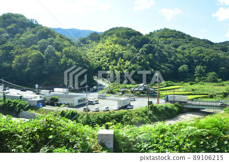 2021年從山陽本線廣島站到白市站的列車窗口及周邊景色 89106215