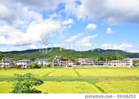 2021年從山陽本線廣島站到白市站的列車窗口及周邊景色 89106253